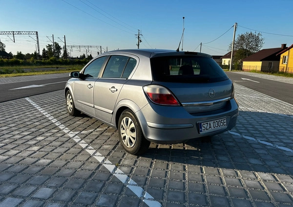 Opel Astra cena 12900 przebieg: 247621, rok produkcji 2004 z Barczewo małe 121